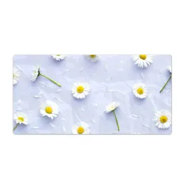 mata-ochronna-na-biurko-biale-stokrotki-90x45-cm