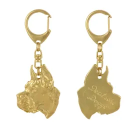 dog-niemiecki-i-pozlocony-brelok-do-kluczy-z-psem-w-pudelku-prezentowym