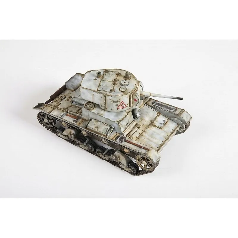 1-35-t-26-mod-1933-soviet-light-tank-wwii