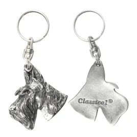 terier-szkocki-aberdeen-terrier-i-posrebrzany-brelok-z-psem-ozdoba-tore