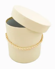 flower-box-pudelko-na-kwiaty-prezent-kremowe