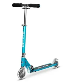 micro-dwukolowa-hulajnoga-dla-poczatkujacych-ze-swiecacymi-kolami-sprite-le