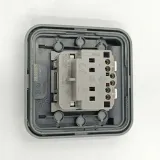 gniazdo-elektryczne-scienne-debflex-szary-kolor-inny