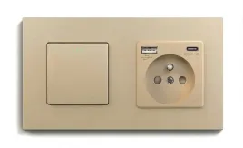 wlacznik-klawiszowy-mechaniczny-szklany-gniazdko-usb-c-wylacznik-schodowy