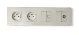 gniazdko-elektryczne-ramka-poczworna-internet-rj45-satelita
