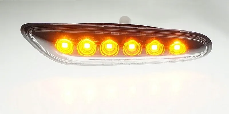 kierunki-boczne-led-w-blotnik-bmw-e81-e82-e87-e88