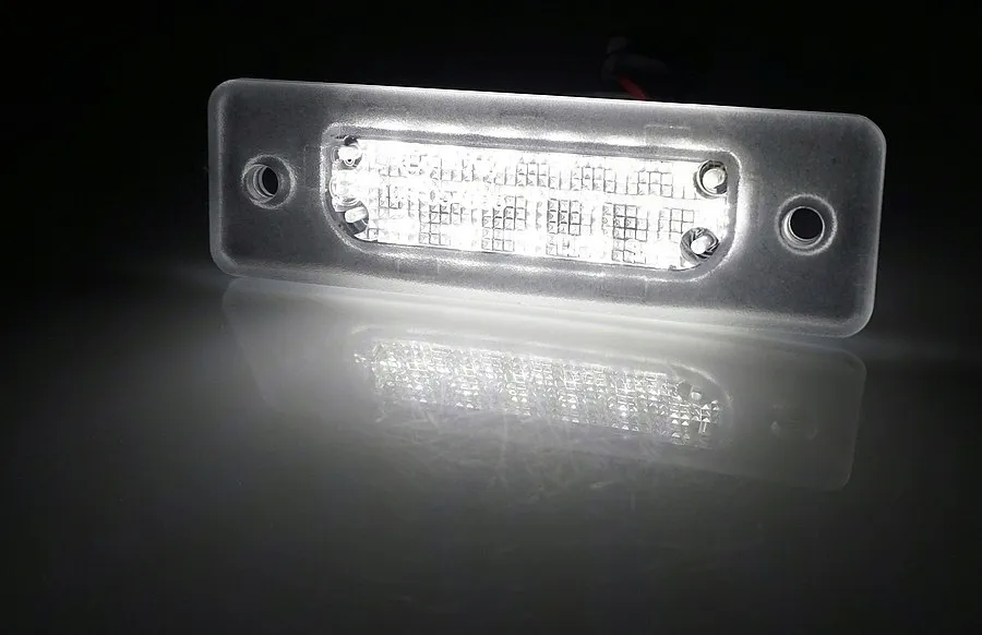podswietlenie-tablicy-led-bmw-e32-e34-m5-sedan