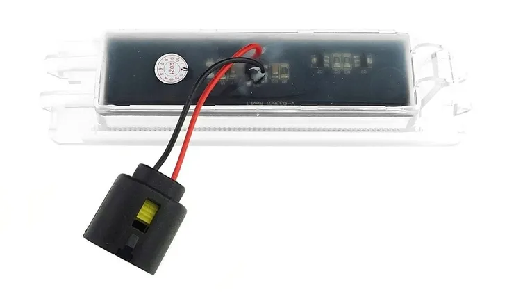 podswietlenie-tablicy-led-renault-clio-ii-01-producent-czesci-vinstar