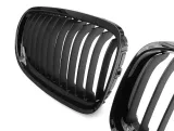 bmw-e90-e91-fl-nerki-grill-08-12-polysk-m-pakiet-strona-zabudowy-przod