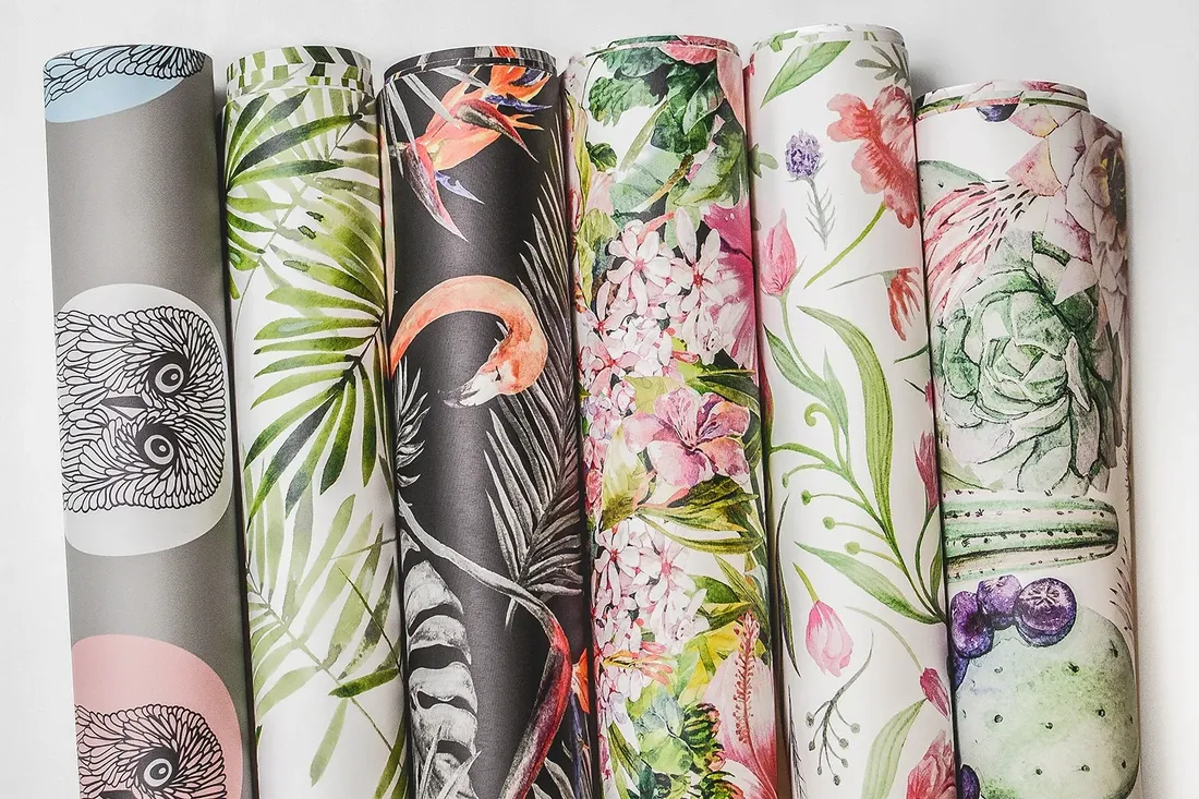 tapeta-scienna-czarne-geometryczne-serca-250x250cm-stan-nowy