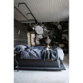 fototapeta-scienna-ciemny-wazon-z-kwiatami-208x146