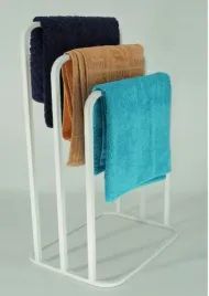 nowoczesny-stojak-wieszak-na-reczniki-3-ramienny-zaokraglony-metal-loft-bia