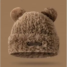 czapka-zimowa-pluszowa-z-uszami-misia-z-naszywka-brazowa-cz32wz1-cz32w