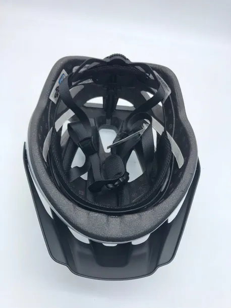 kask-rowerowy-abus-aduro-3-0-led-r-l-rodzaj-uniwersalny