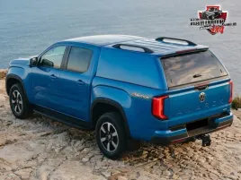 zabudowa-paki-hardtop-volkswagen-amarok-2023-boki-pelne