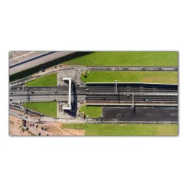 tunel-droga-gora-100x50-hartowane-panele-szklane