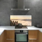 gory-mgla-krajobraz-120x60-panel-scienny-do-kuchni-gama-kolorystyczna-odcienie-pomaranczowego
