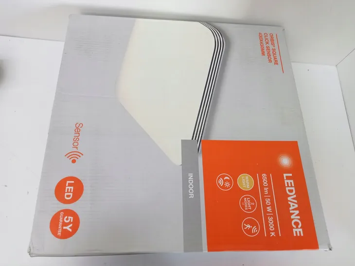 plafon-ledvance-bialy-material-dominujacy-aluminium