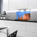pomnik-ksiezyc-140x70-cm-panel-scienny-do-kuchni-dlugosc-70-cm