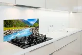 lacobel-panel-do-kuchni-scienny-gory-rzeka-120x60-gama-kolorystyczna-wielokolorowe