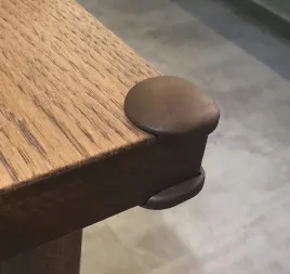 baby-dan-oslony-naroznikow-brazowe