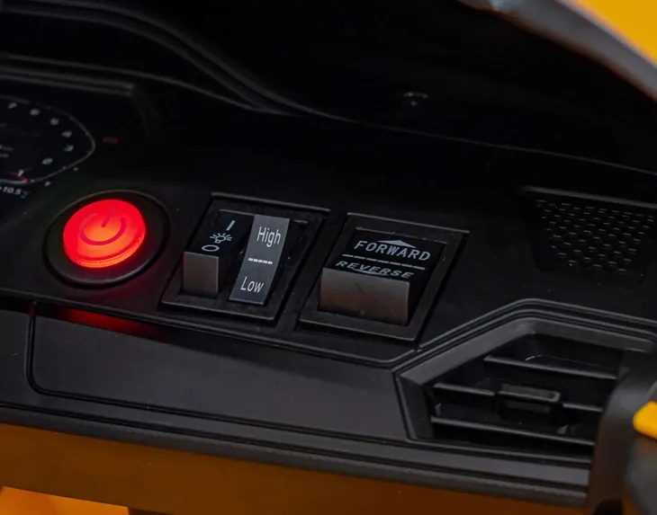 auto-bmw-m4-zolty-na-akumulator-dla-dzieci-gratisy-pojemnosc-akumulatora-7-ah