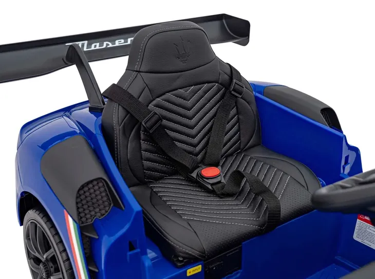 auto-maserati-mc20-gt2-niebieski-na-akumulator-dla-dzieci-gratisy-czas-ladowania-10-h