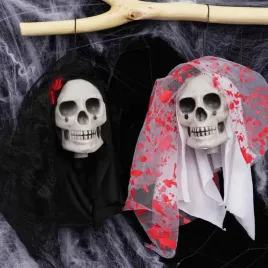 dekoracje-halloween-zestaw-2-szkieletow-z-czaszka-gotyckie-modele-kosci