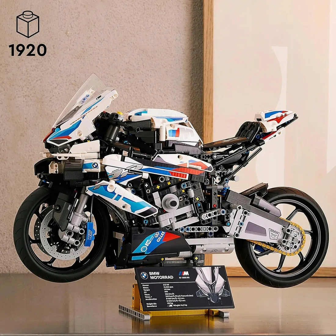 lego-42130-technic-bmw-m-1000-1925-elementow