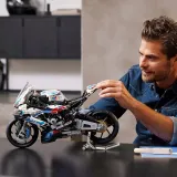 lego-42130-technic-bmw-m-1000-1925-elementow-numer-produktu-42130