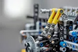 lego-technic-42083-bugatti-chiron-wiek-dziecka-16-lat