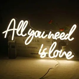 neonowe-swiatlo-led-all-you-need-is-love-do-dekoracji-neonowe-tablice