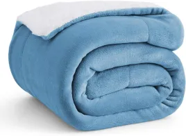 puszysty-koc-polarowy-150-x-200-cm-narzuta-na-sofe-niebieski