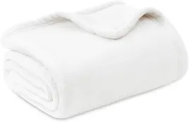puszysty-i-pluszowy-koc-na-sofe-150x200-cm-bialy