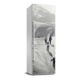 naklejka-fototapeta-na-lodowke-ludzie-narciarze