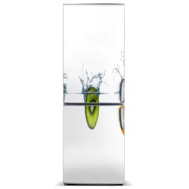 fototapeta-magnesowa-na-lodowke-owoce-pod-woda