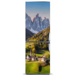 magnes-na-lodowke-miasteczko-w-gorach-60x180