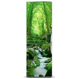 naklejka-tapeta-na-lodowke-potok-w-dzungli-60x180