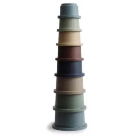 mushie-kolorowa-piramida-sensoryczna-z-kubeczkow-stacking-cups-forest
