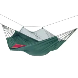 amazonas-hamak-moskito-traveller