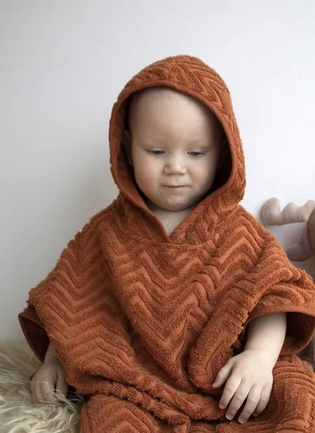 filibabba-poncho-zigzag-rust-kolor-czerwony