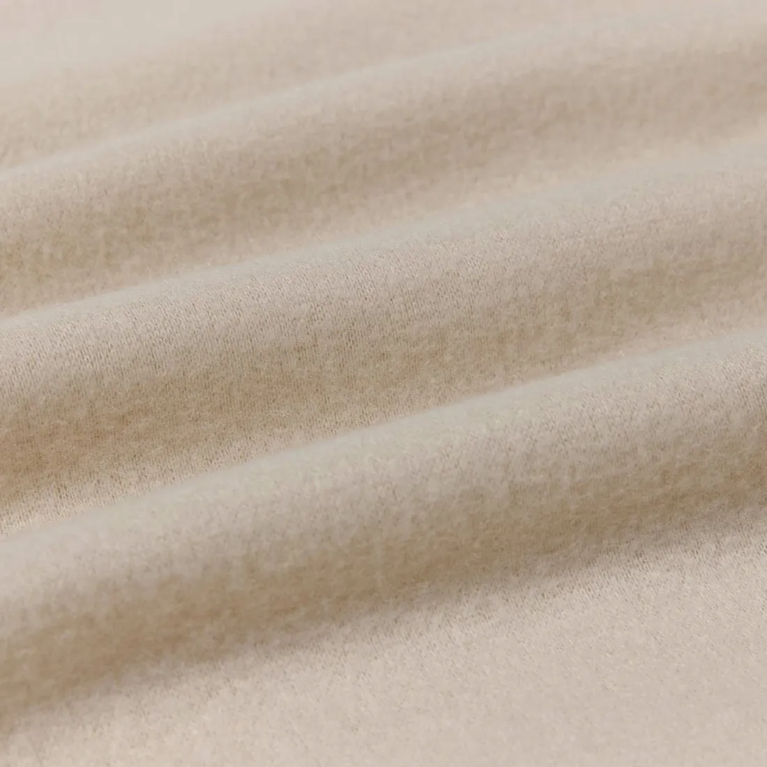 koc-bezowy-170-x-130-cm-polar