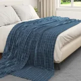 koc-granatowy-240-x-220-cm-polar-material-wykonania-polar