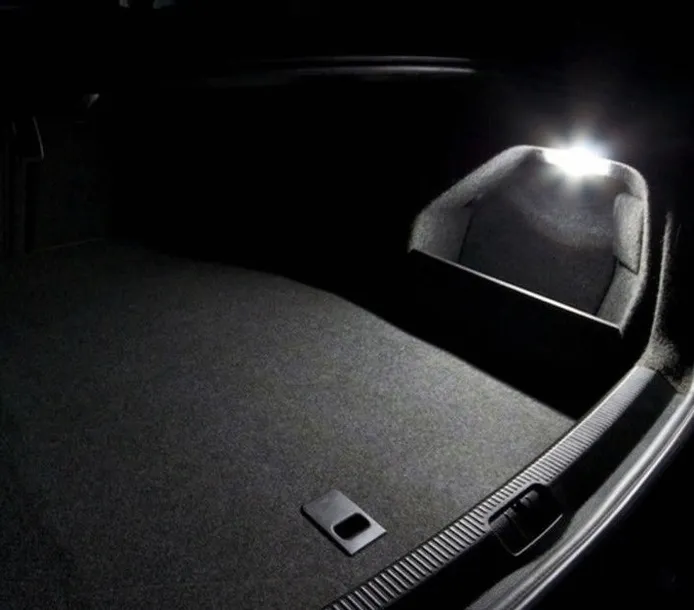 led-oswietlenie-wnetrza-bmw-e36-e38-e39-e46-e60-stan-nowy-producent-czesci-shr-germany
