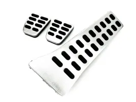 nakladki-na-pedaly-hyundai-elantra-gt-2013-2016