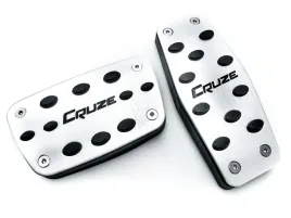 nakladki-na-pedaly-chevrolet-cruze-z-grawerem