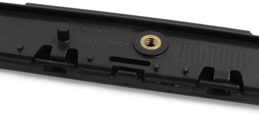 grill-nerki-bmw-e90-e91-4d-2005-2008-czarne-stan-nowy