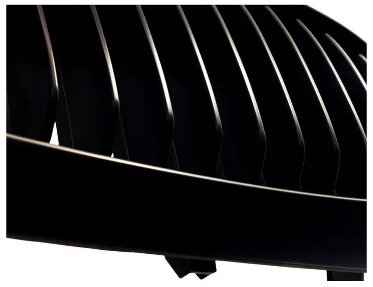 atrapa-grill-kratka-nerki-bmw-e81-e87-polysk-numery-katalogowe-zamiennikow-001gb-bmw-e81-e87-2004-2007-przed-liftem-czarne-polysk-nerki-w-grill-zderzaki