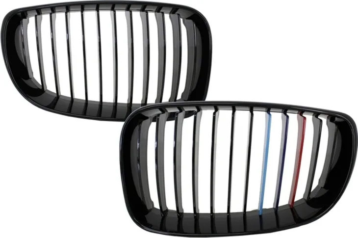 grill-nerki-bmw-e81-e82-czarny-polysk-m-color-strona-zabudowy-przod