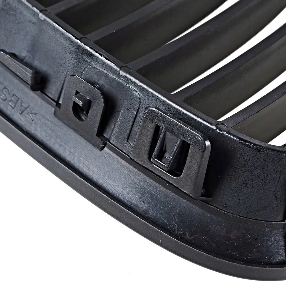 grill-nerki-bmw-e81-bmw-e87-04-11-czarny-polysk-stan-nowy